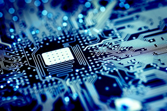 Technology advanced drives prices down